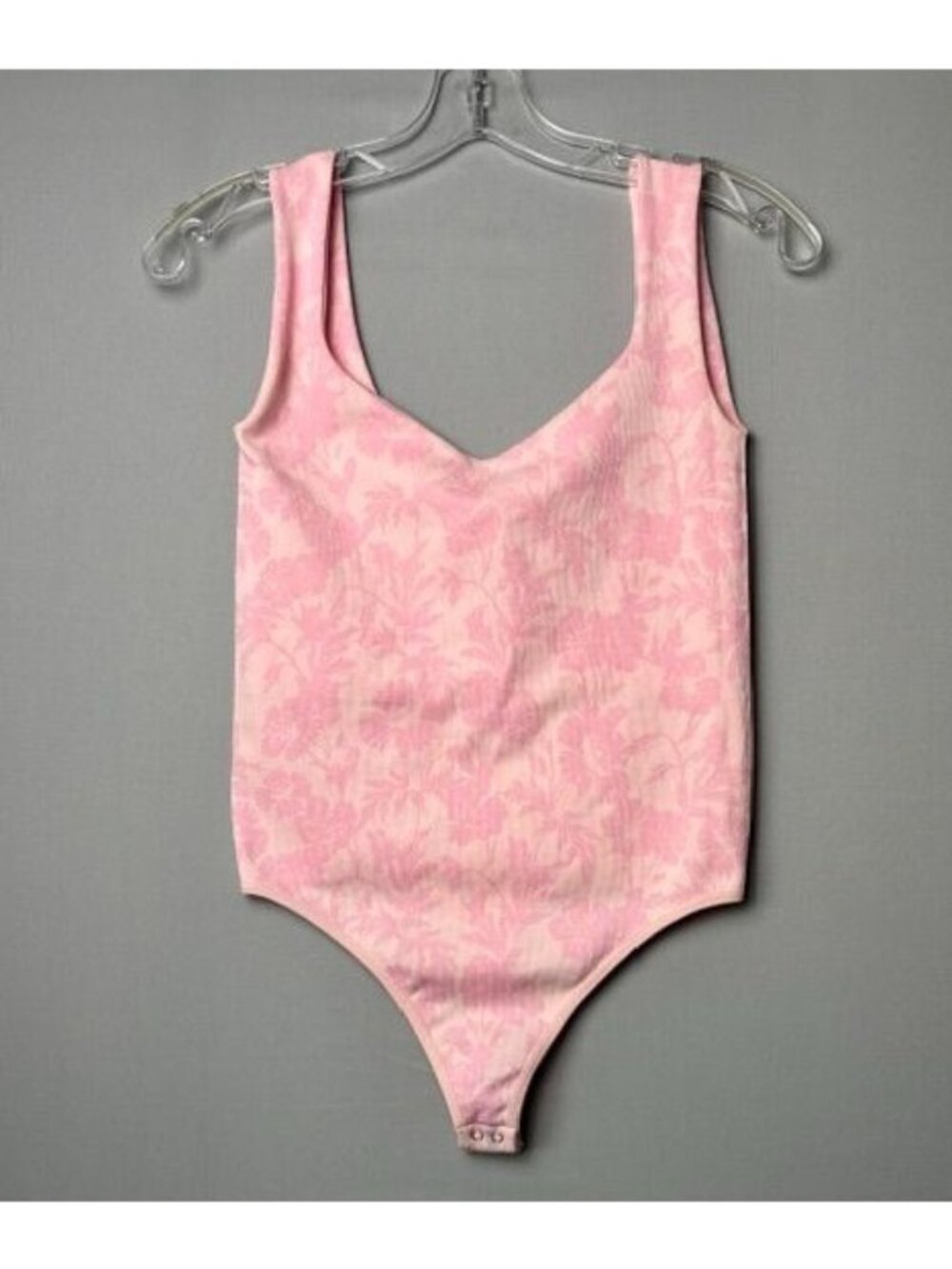 Free People Intimately M/L Pink Floral Seamless Ribbed Thong Bodysuit Snap